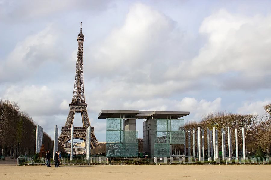 A Room in Paris Bed and Breakfast – The Eiffel Tower
