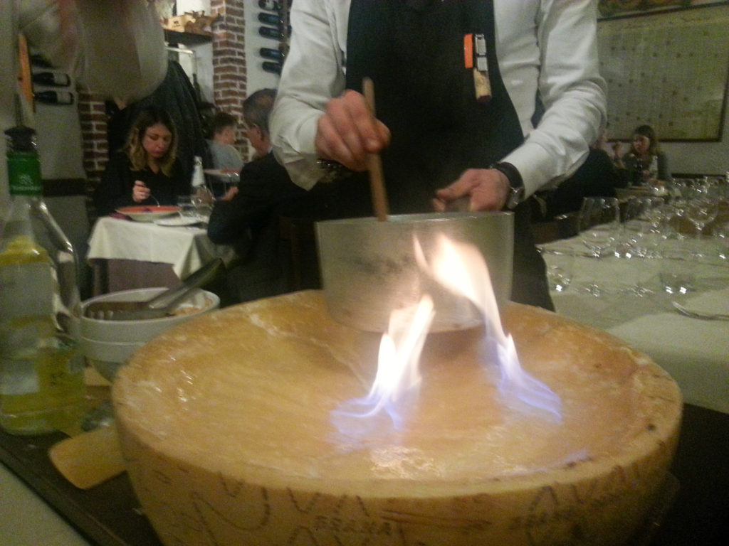 Osteria Conchetta restaurant - preparing risotto